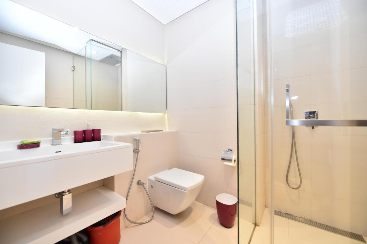 Cozy Studio Apt In Marina - Near Metro, Beach & Mall Apartment Dubai Exterior photo