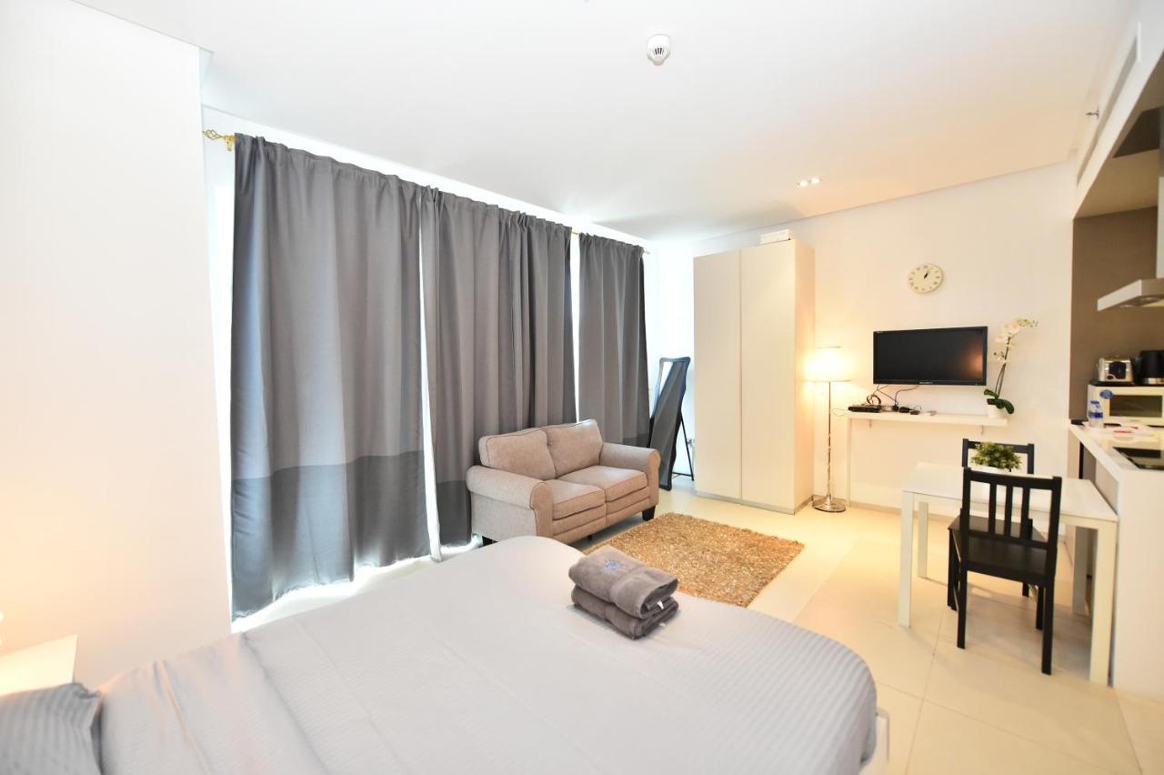 Cozy Studio Apt In Marina - Near Metro, Beach & Mall Apartment Dubai Exterior photo