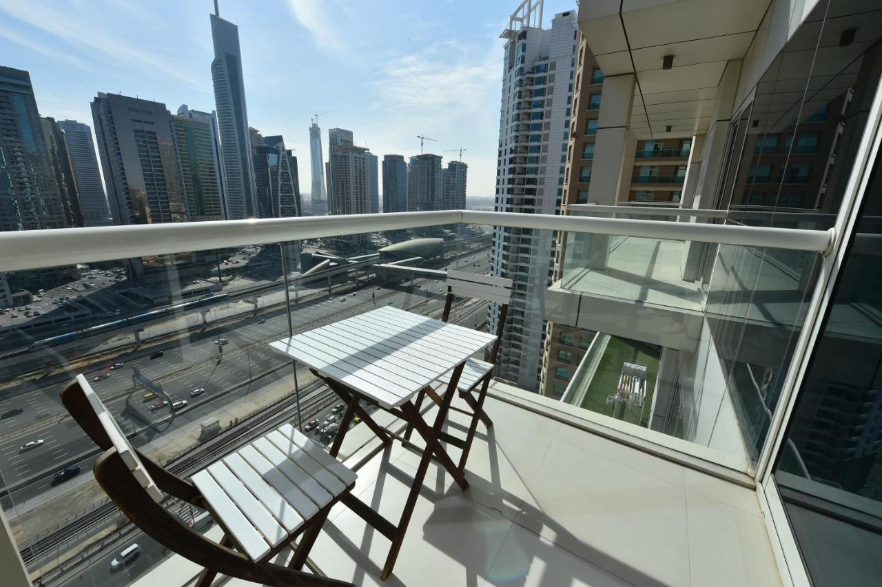 Cozy Studio Apt In Marina - Near Metro, Beach & Mall Apartment Dubai Exterior photo